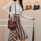 👜✨ Bolso de Hombro de Cuero Suave con Forma de Cubo – Sencillo, Elegante y Perfecto para el Día a Día 💖🌟
