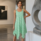 🔥⏰ ¡OFERTA 50% OFF! 👗 Vestido Midi de Vacaciones para Mujer – Estampado de Corazones, Sin Mangas y Bajo Asimétrico ✨