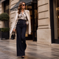 Pantalones acampanados elásticos favorecedores para mujer
