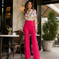 Pantalones acampanados elásticos favorecedores para mujer