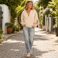 Top para mujer con escote en V y detalle de encaje